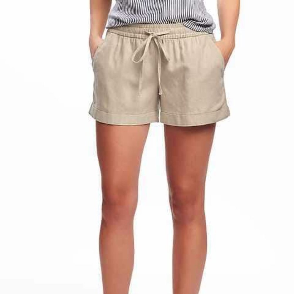Old Navy • Khaki Linen Shorts